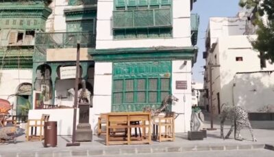 احتفاءً بيوم الوطن.. جدة التاريخية تتوشح باللون الأخضر