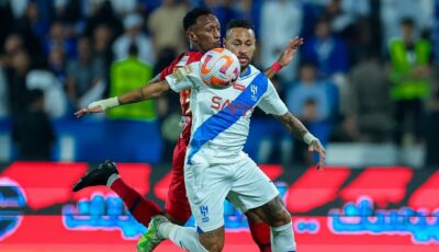 التعادل يخيم على مباراة الهلال وضمك