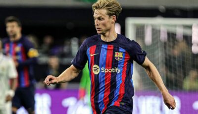 جواو فيليكس بديل لـ دي يونغ في برشلونة بعد غيابه الطويل