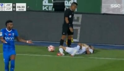 لقطة علي البليهي مع لاعب الشباب كاراسكو .. فيديو