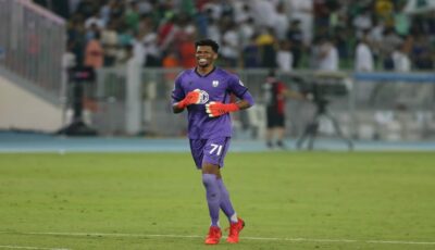 الأهلي يرفض بيع المدة المتبقية من عقد الربيعي إلى الهلال