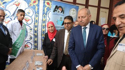 محافظ القاهرة يشهد افتتاح معرض التعليم الفنى وورش العمل” اصنع وابدع “