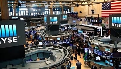 ارتفاع مؤشرات الأسهم الأمريكية مستفيدة من التفاؤل بشأن الرسوم الجمركية