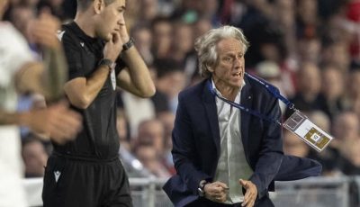 الهلال ينهي اتفاقه مع مدرب عالمي خلفًا لـ جيسوس